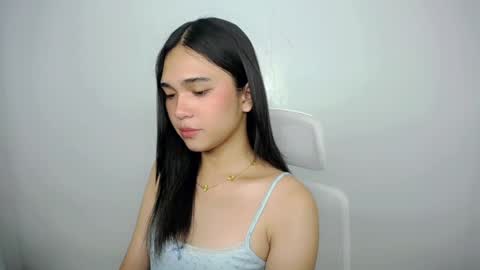 Snapshot of xairah_doux chatting on May 17, 2:53 am xairah_doux online show from May 17, 2:53 am
