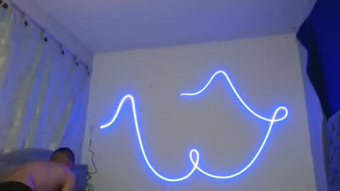 xalejo_max online show from September 13, 12:32 am