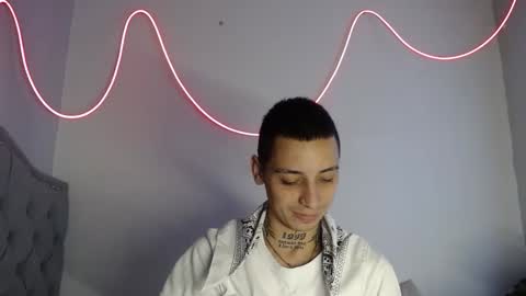 xalejo_max online show from September 28, 5:51 pm