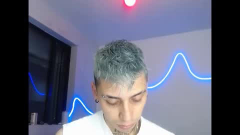 Snapshot of xalejo_max chatting on February 8, 12:19 pm xalejo_max online show from February 8, 12:19 pm