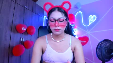 XALLYSONX online show from February 20, 11:20 am