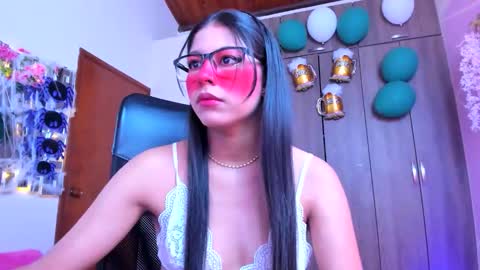 XALLYSONX online show from October 3, 11:40 am