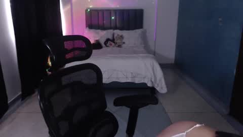 xambar_22x online show from November 25, 10:21 pm