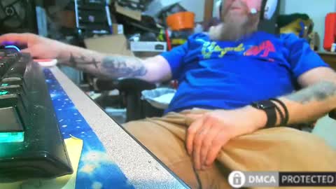 xander71972 online show from April 22, 4:19 pm