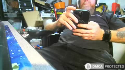 xander71972 online show from April 24, 1:46 pm