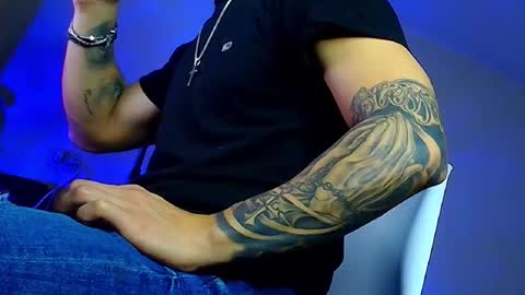 Snapshot of xandercagex chatting on February 8, 8:18 am XanderCageX online show from February 8, 8:18 am