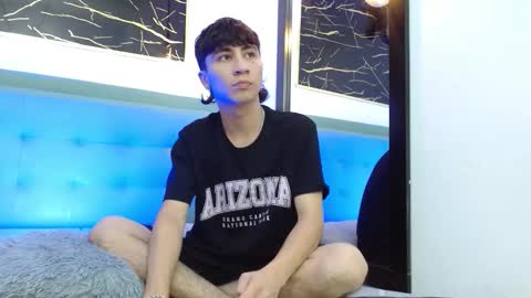 xandergrey8 online show from February 5, 7:29 pm