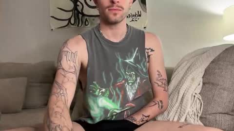 Snapshot of xanderxnyc chatting on March 1, 1:51 am xanderxnyc online show from March 1, 1:51 am