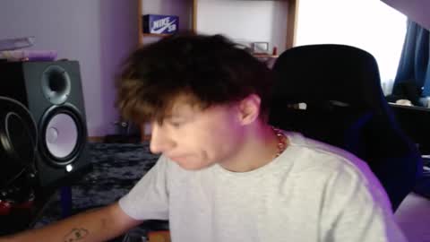 Snapshot of xandiigmusik chatting on September 13, 12:38 pm rx4per online show from September 13, 12:38 pm