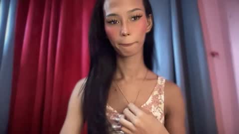 Snapshot of xandraluxe_xoxo chatting on February 3, 2:53 am Cassandra online show from February 3, 2:53 am