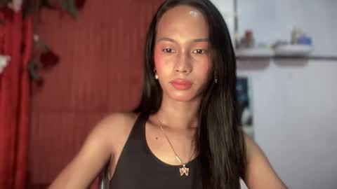 Snapshot of xandraluxe_xoxo chatting on February 27, 2:22 am Cassandra online show from February 27, 2:22 am