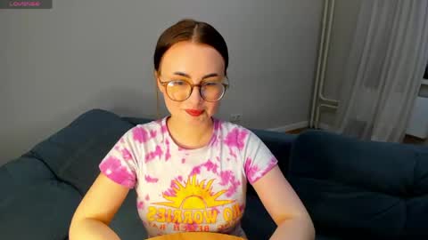 Alice online show from April 25, 2:25 pm