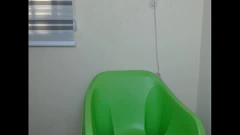 Snapshot of xcreamypussy chatting on December 10, 11:00 am xcreamypussy online show from December 10, 11:00 am