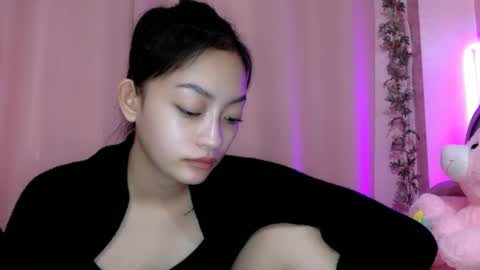 Snapshot of xcxccy19 chatting on February 6, 5:46 am Sachi Cy online show from February 6, 5:46 am