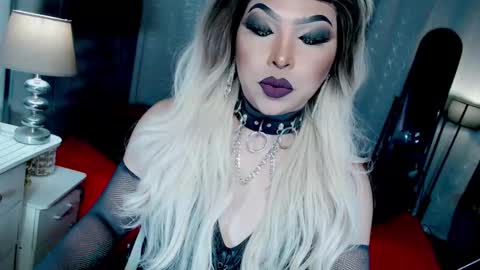 Zhavia online show from October 14, 7:25 pm