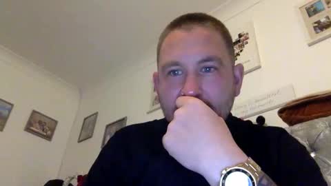 Snapshot of xdtxptx chatting on May 6, 10:37 pm xdtxptx online show from May 6, 10:37 pm