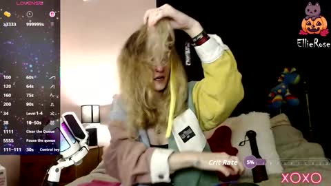 EllieeRose online show from November 15, 6:59 pm