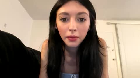 xenadreamx online show from March 4, 4:40 am