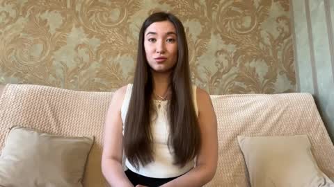 Snapshot of xeniabungard chatting on April 8, 12:16 pm Mia online show from April 8, 12:16 pm