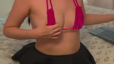 Snapshot of xeniala chatting on July 2, 4:46 pm XENIALA online show from July 2, 4:46 pm