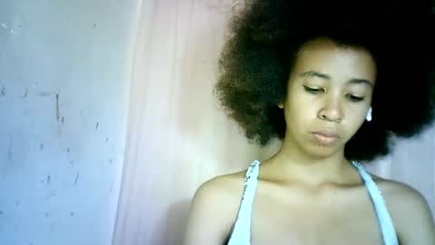 Snapshot of xenna610827 chatting on February 24, 6:36 pm xenna610827 online show from February 24, 6:36 pm