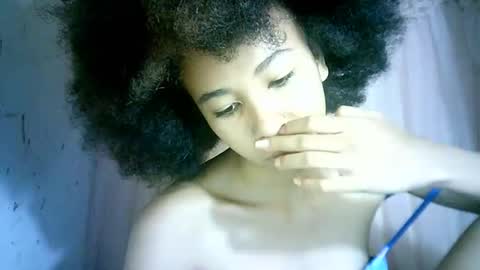 Snapshot of xenna610827 chatting on March 10, 1:54 pm xenna610827 online show from March 10, 1:54 pm