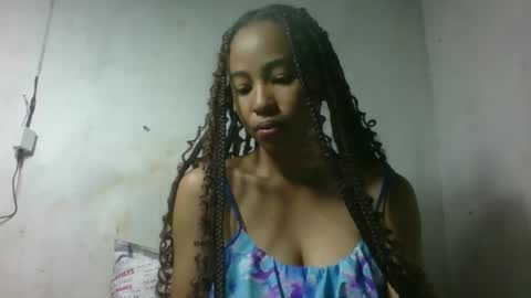 Snapshot of xenna610827 chatting on February 13, 2:02 pm xenna610827 online show from February 13, 2:02 pm