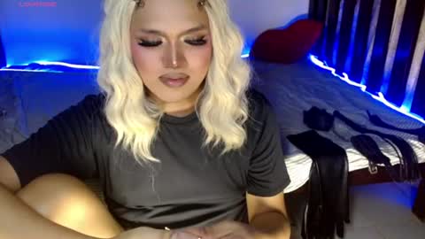 Snapshot of xfreyalibitina69x chatting on July 28, 5:23 pm xfreyalibitina69x online show from July 28, 5:23 pm