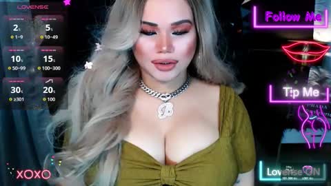 xHUGECOCKTILLCUMX online show from October 23, 3:17 am