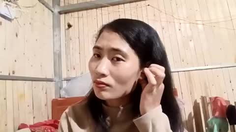 Snapshot of xiagoal_cute chatting on May 24, 12:10 pm xiagoal_cute online show from May 24, 12:10 pm