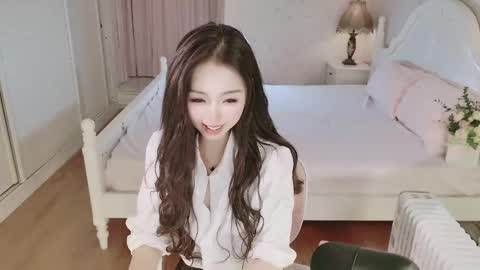 xiaoyu ko online show from November 18, 1:26 pm