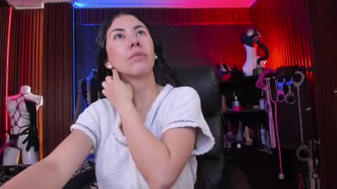 XiaQueen   I M online show from January 6, 11:25 am