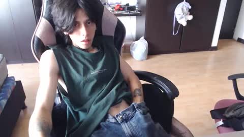 xIce Boy online show from December 15, 1:48 pm