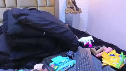 ximena online show from February 26, 7:42 am