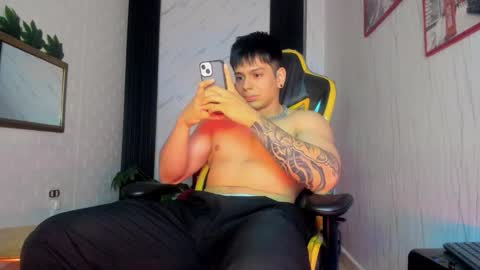      online show from October 8, 12:14 pm