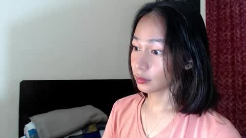 Snapshot of xlovely_destinyx chatting on October 1, 5:41 pm Alice online show from October 1, 5:41 pm