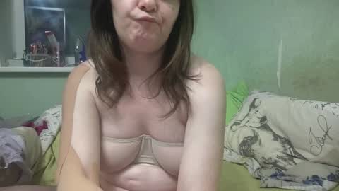 Snapshot of xlunasexyx chatting on December 14, 4:34 pm Luna online show from December 14, 4:34 pm