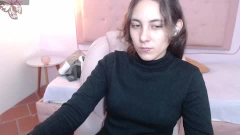 lunna online show from January 24, 9:05 pm