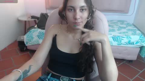 lunna online show from February 13, 8:34 pm