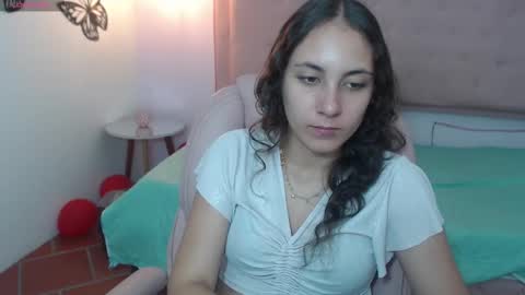 lunna online show from February 22, 7:47 pm