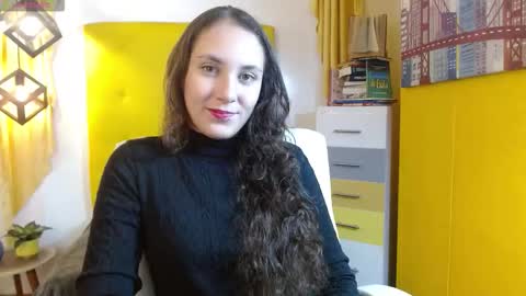 lunna online show from November 18, 6:56 pm