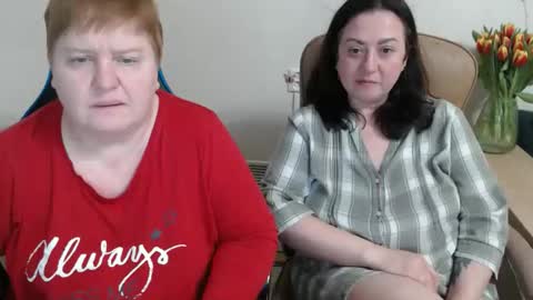 XMollyJaneX online show from March 7, 7:55 pm