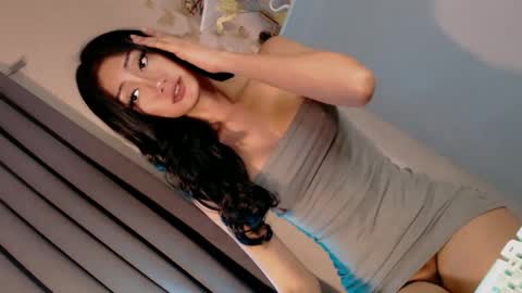 JACKY DELOS SANTOS online show from January 9, 12:35 am