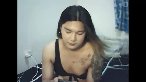 Miles online show from April 18, 7:07 pm