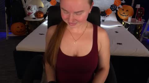 Monica online show from November 1, 1:24 pm