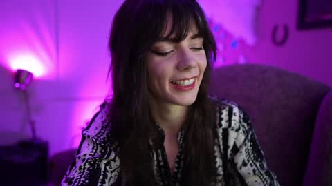 Bella Bondai online show from January 29, 1:05 am