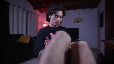   online show from May 8, 3:01 am