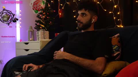 Snapshot of xorylan chatting on December 22, 7:10 pm XoRylan online show from December 22, 7:10 pm