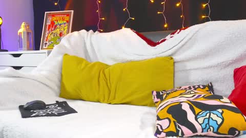 Snapshot of xorylan chatting on January 24, 5:11 pm XoRylan online show from January 24, 5:11 pm