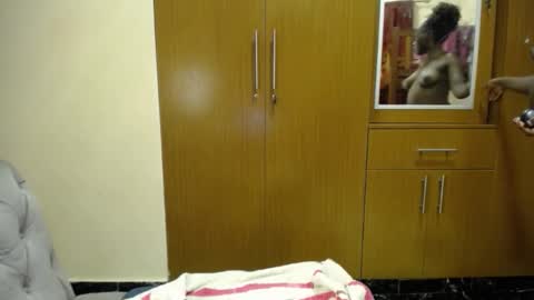 Snapshot of xoxo_booty chatting on November 30, 7:29 pm Xoxo online show from November 30, 7:29 pm